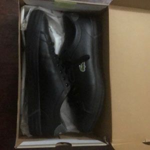 Lacoste shoes classic type!